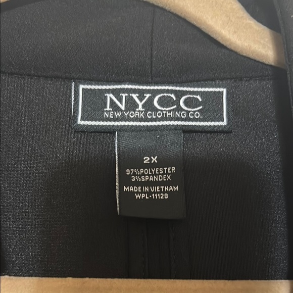 Plus Size Black Women's Blazer - Picture 2 of 8